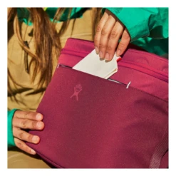 Hydro Flask 8L Insulated Lunch Bag - Cranberry -Hydro Flask Shop SL8636 cranberry c 58536.1681747914